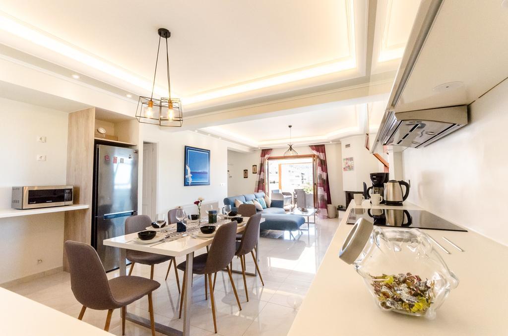 Leo - Unique Glyfada Apartment Athens Ngoại thất bức ảnh