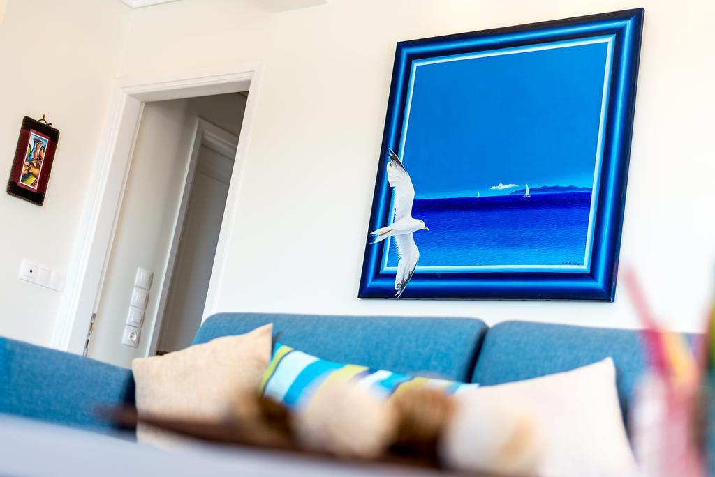 Leo - Unique Glyfada Apartment Athens Ngoại thất bức ảnh